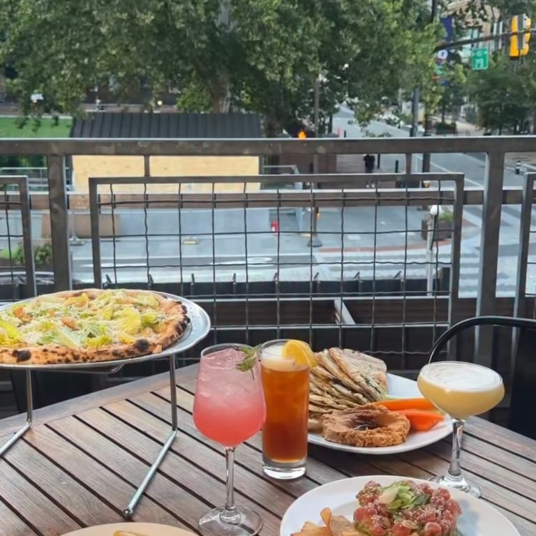 HAPPY HOUR